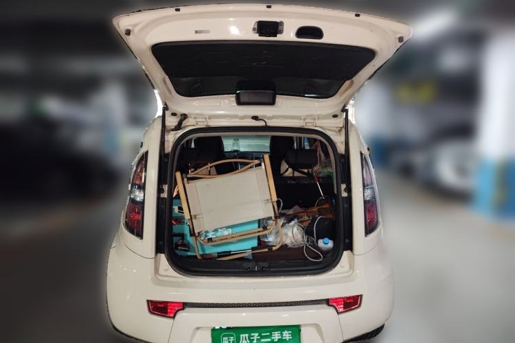 Used Kia Soul 2013 1.6L MT GL Trunk