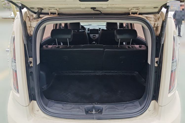 Used Kia Soul 2013 1.6L AT Premium Trunk