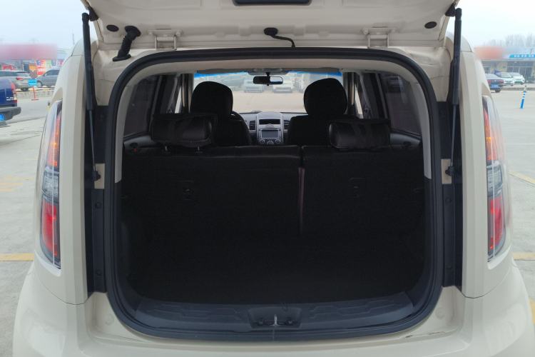 Used Kia Soul 2013 1.6L AT GL Trunk