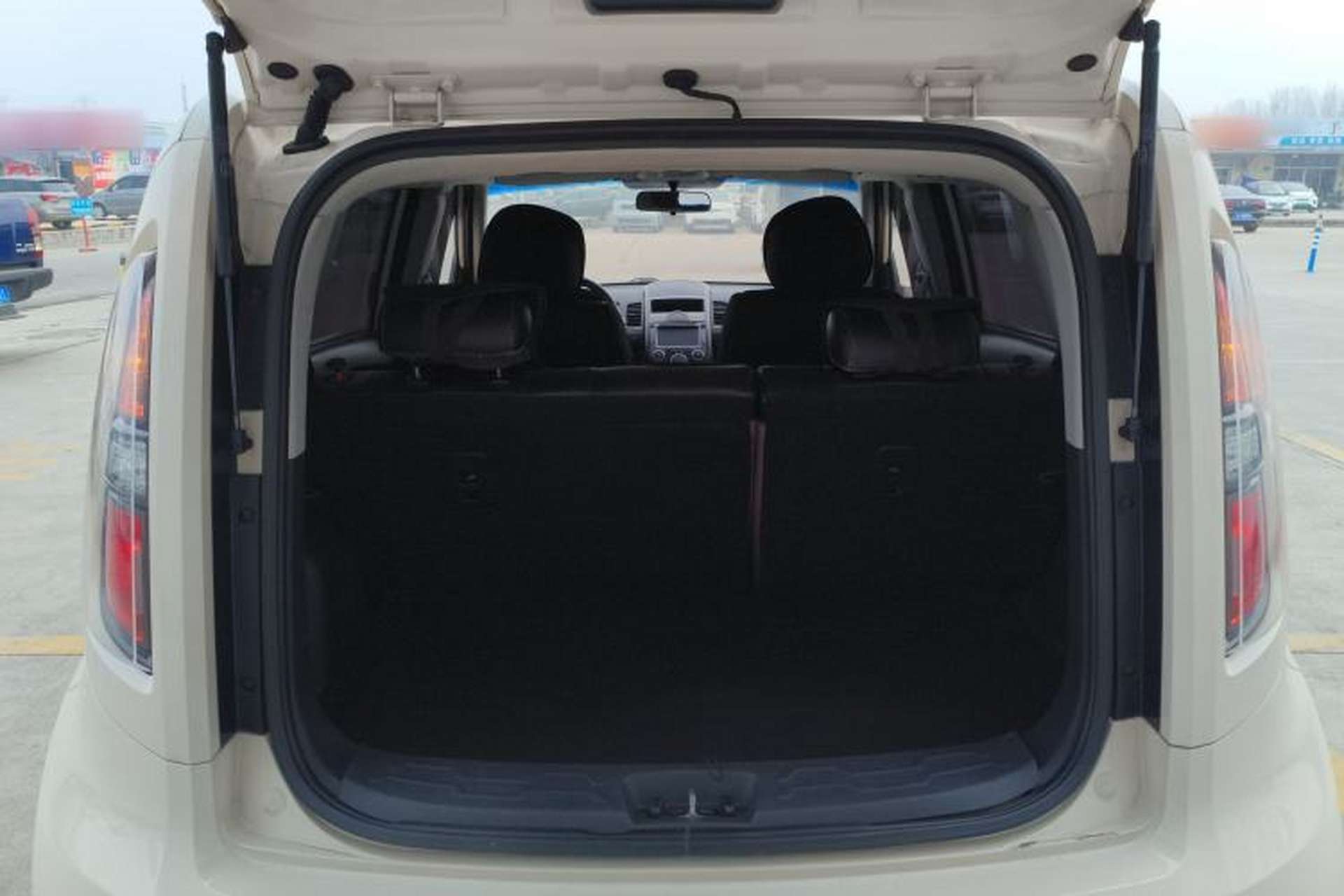 Used Kia Soul 2013 1.6L AT GL Trunk