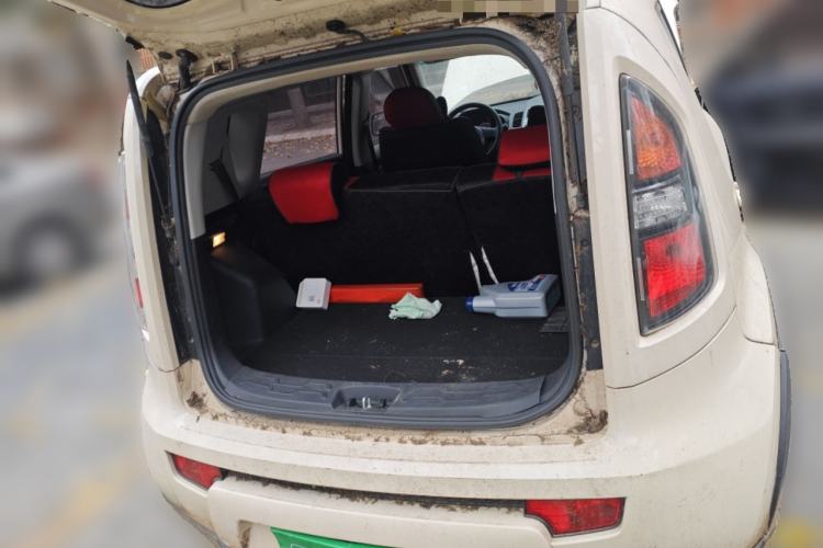Used Kia Soul 2013 1.6L MT GL Trunk