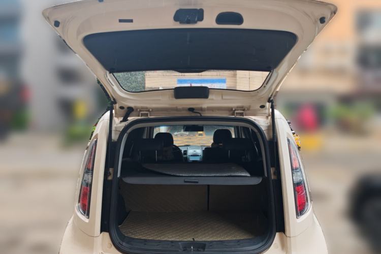 Used Kia Soul 2013 1.6L AT Premium Trunk