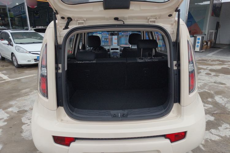 Used Kia Soul 2013 1.6L AT GL Trunk