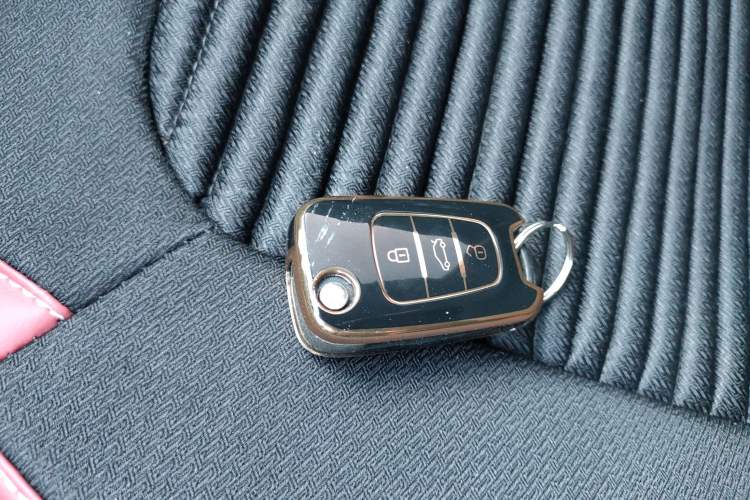 Used Kia Soul 2013 1.6L MT GL Vehicle Key