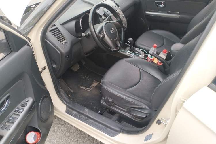 Used Kia Soul 2013 1.6L AT Premium Driver Seat