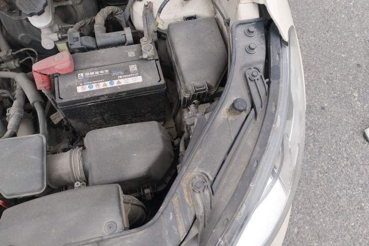Used Kia Soul 2013 1.6L AT Premium Engine Bay Left