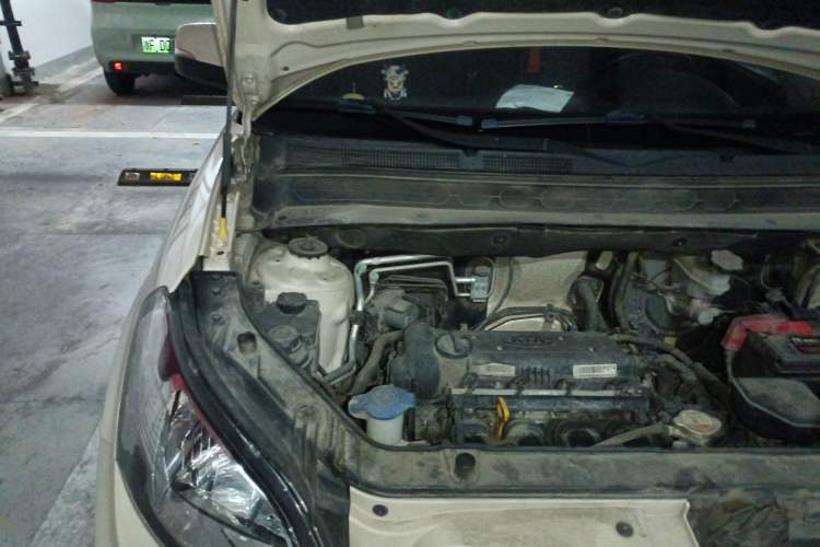 Used Kia Soul 2013 1.6L AT Premium Engine Bay Right