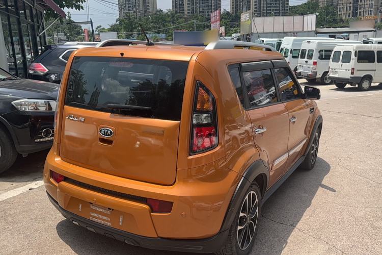 Used Kia Soul 2013 1.6L AT Premium Exterior 3