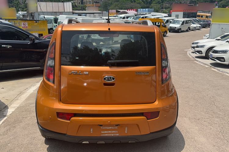 Used Kia Soul 2013 1.6L AT Premium Exterior 4