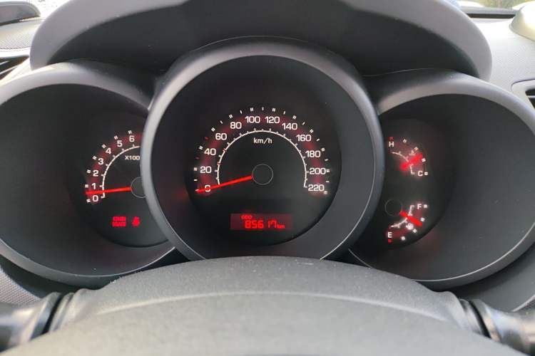 Used Kia Soul 2013 1.6L MT GL Instrument Cluster