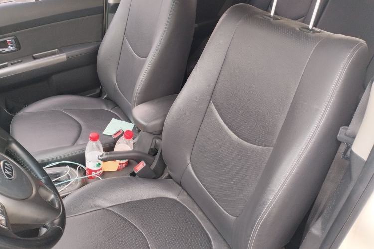 Used Kia Soul 2013 1.6L AT Premium Left Front Seat