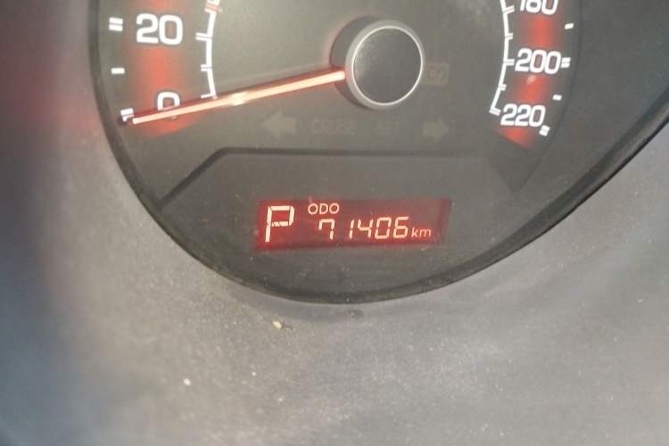 Used Kia Soul 2013 1.6L AT Premium Odometer Close Up