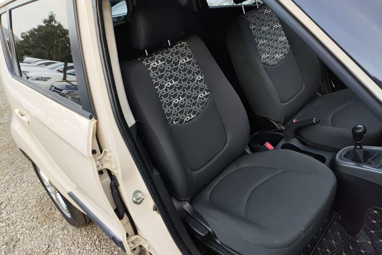 Used Kia Soul 2013 1.6L MT GL Right Front Seat