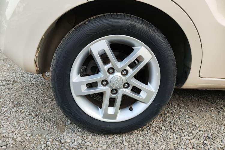 Used Kia Soul 2013 1.6L MT GL Right Rear Wheel Hub