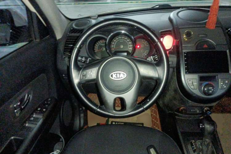 Used Kia Soul 2013 1.6L AT Premium Steering Wheel