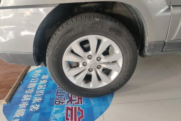 Used Kia Sportage 2013 2.0L Automatic Two-Wheel Drive GL Trim Exterior 7