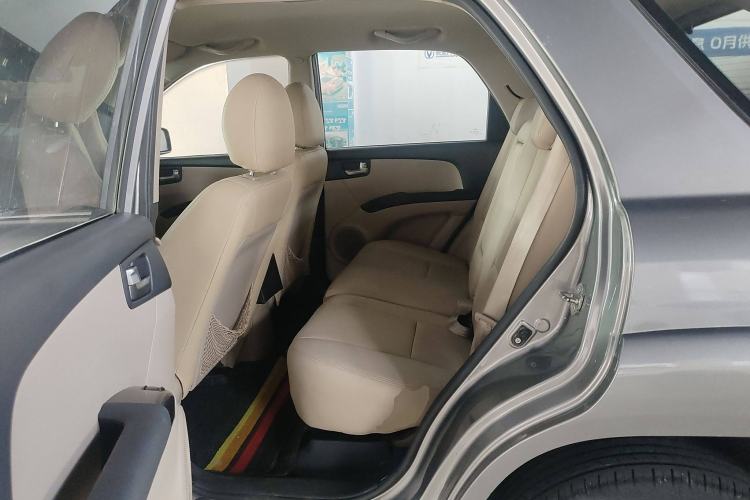 Used Kia Sportage 2013 2.0L Automatic Two-Wheel Drive GL Trim Interior 4