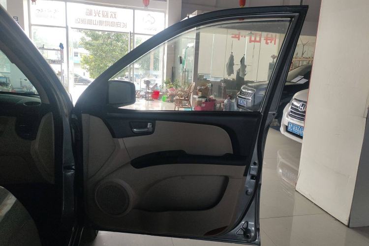 Used Kia Sportage 2013 2.0L Automatic Two-Wheel Drive GL Trim Interior 5