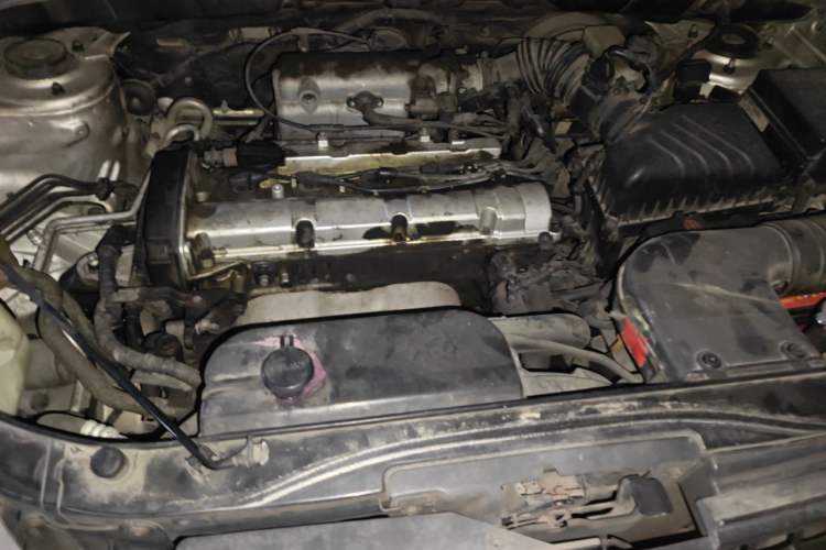 Used Kia Sportage 2007 2.0L Automatic Two-Wheel Drive GLS Engine Bay