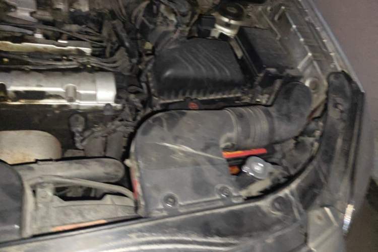 Used Kia Sportage 2007 2.0L Automatic Two-Wheel Drive GLS Engine Bay Left