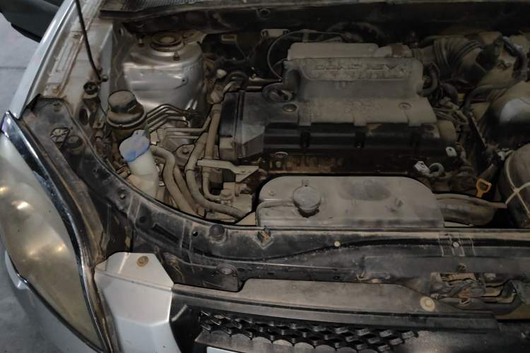 Used Kia Sportage 2007 2.0L Automatic Two-Wheel Drive GL Trim Engine Bay Right