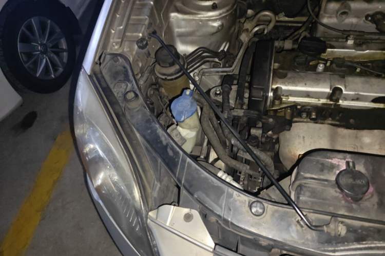 Used Kia Sportage 2007 2.0L Automatic Two-Wheel Drive GLS Engine Bay Right