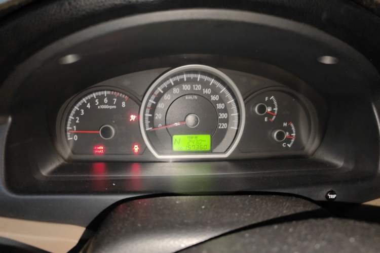 Used Kia Sportage 2007 2.0L Automatic Two-Wheel Drive GL Trim Instrument Cluster