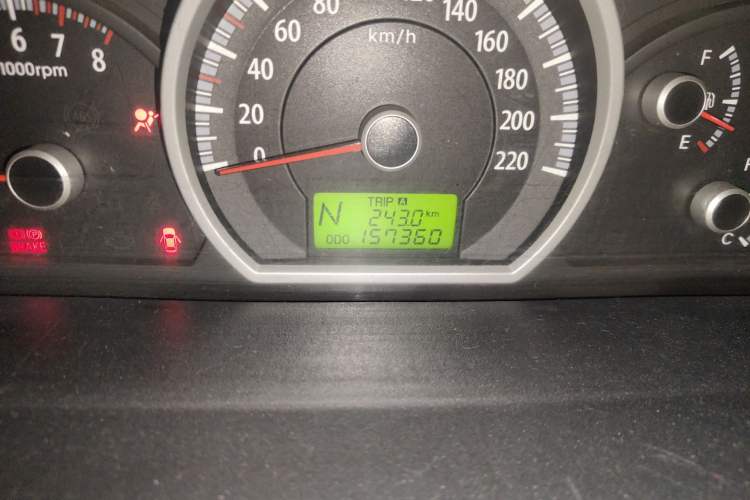Used Kia Sportage 2007 2.0L Automatic Two-Wheel Drive GL Trim Odometer Close Up