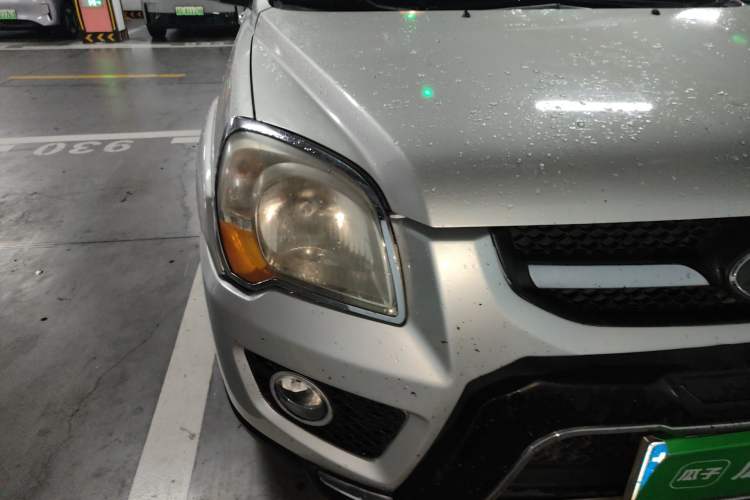 Used Kia Sportage 2007 2.0L Automatic Two-Wheel Drive GL Trim Right Front Headlight