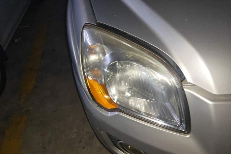 Used Kia Sportage 2007 2.0L Automatic Two-Wheel Drive GLS Right Front Headlight