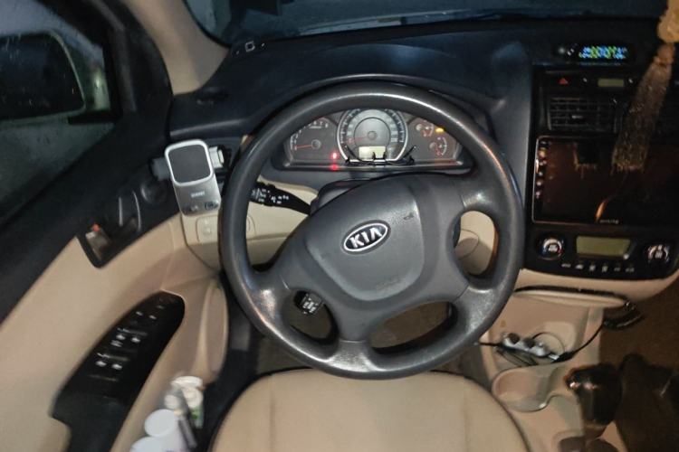 Used Kia Sportage 2007 2.0L Automatic Two-Wheel Drive GLS Steering Wheel