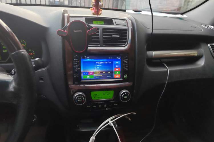 Used Kia Sportage 2009 2.0L Manual Two-Wheel-Drive GLS Audio And AC Panel