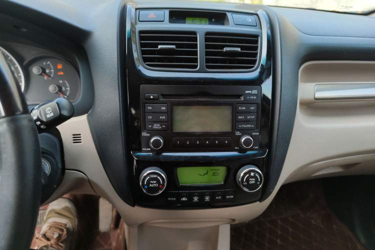 Used Kia Sportage 2009 2.0L Automatic Two-Wheel Drive GLS Audio And AC Panel