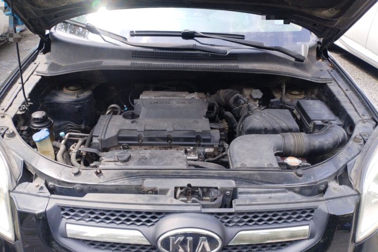 Used Kia Sportage 2009 2.0L Automatic 2WD GL Trim Engine Bay