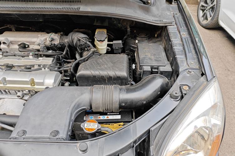 Used Kia Sportage 2009 2.0L Automatic Two-Wheel Drive GLS Engine Bay Left