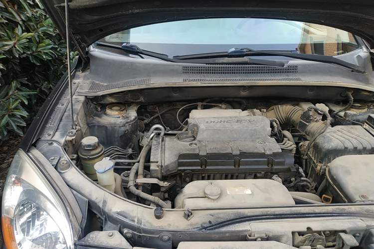 Used Kia Sportage 2009 2.0L Automatic Two-Wheel Drive GLS Engine Bay Right