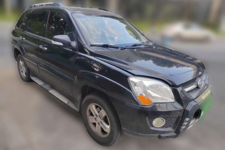 Used Kia Sportage 2009 2.0L Manual Two-Wheel-Drive GLS Front Right 45 Deg