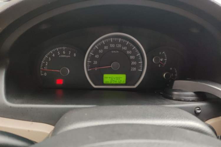 Used Kia Sportage 2009 2.0L Manual Two-Wheel-Drive GL Trim Instrument Cluster