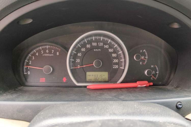 Used Kia Sportage 2009 2.0L Manual Two-Wheel-Drive GL Trim Instrument Cluster