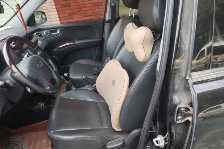 Used Kia Sportage 2009 2.0L Manual Two-Wheel-Drive GLS Left Front Seat