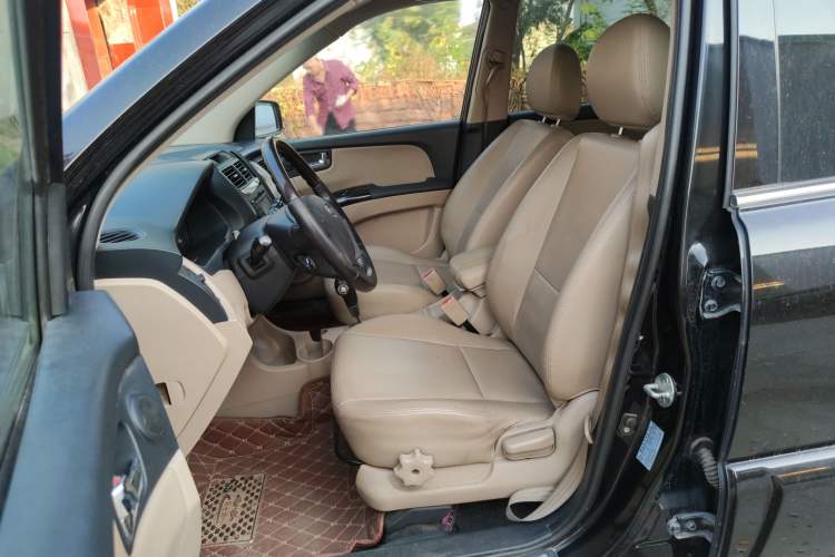 Used Kia Sportage 2009 2.0L Automatic Two-Wheel Drive GLS Left Front Seat