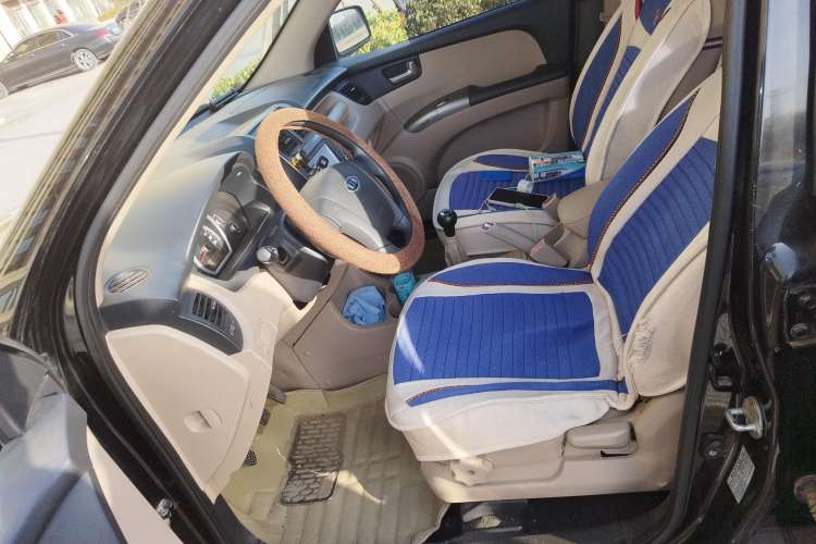 Used Kia Sportage 2009 2.0L Manual Two-Wheel-Drive GL Trim Left Front Seat