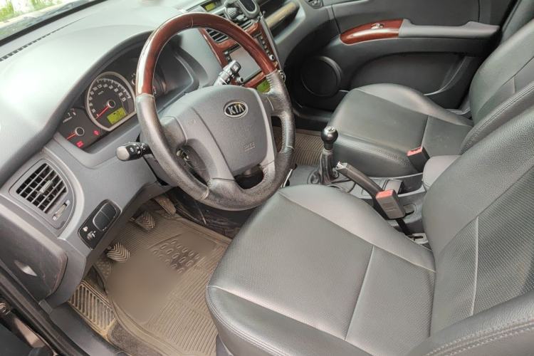 Used Kia Sportage 2009 2.0L Manual Two-Wheel-Drive GLS Left Front Seat