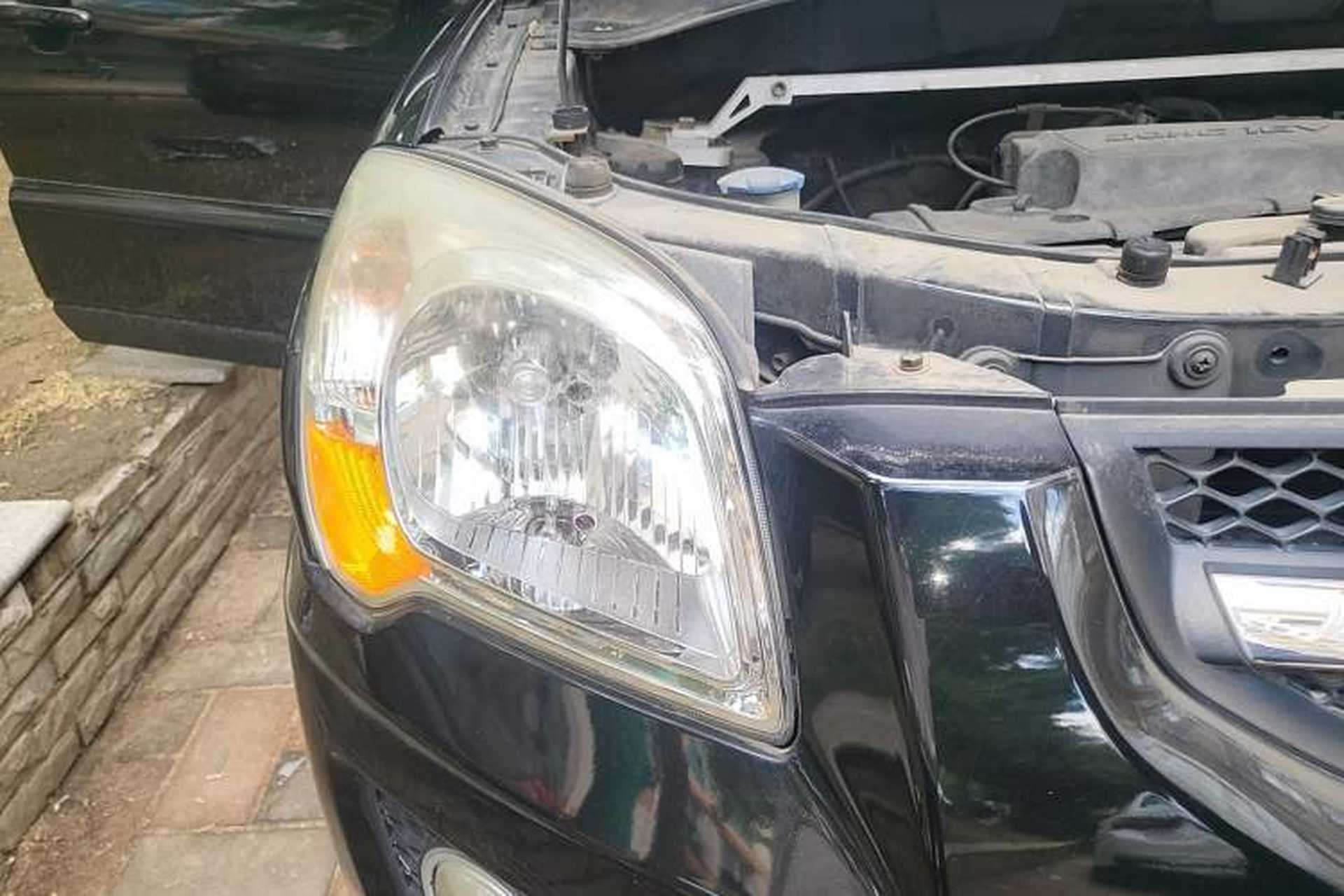 Used Kia Sportage 2009 2.0L Automatic 2WD GL Trim Right Front Headlight