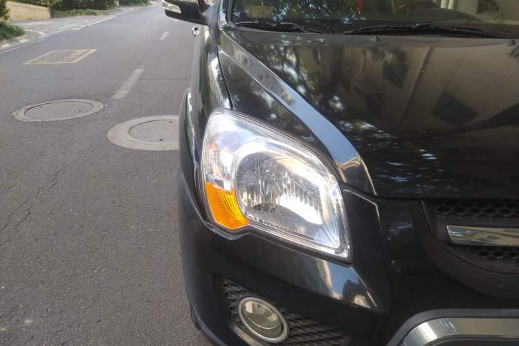 Used Kia Sportage 2009 2.0L Automatic Two-Wheel Drive GLS Right Front Headlight