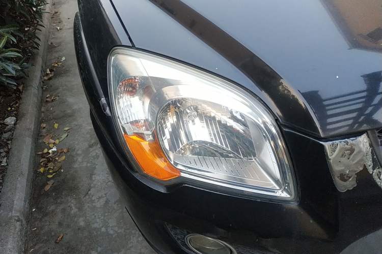 Used Kia Sportage 2009 2.0L Automatic Two-Wheel Drive GLS Right Front Headlight