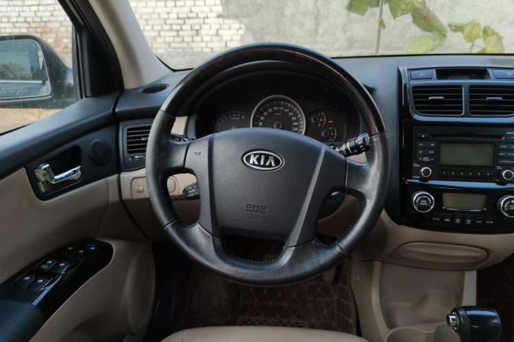 Used Kia Sportage 2009 2.0L Automatic Two-Wheel Drive GLS Steering Wheel