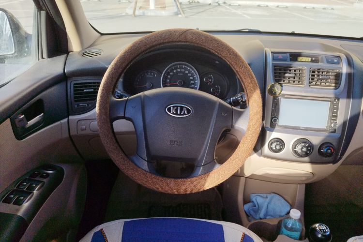 Used Kia Sportage 2009 2.0L Manual Two-Wheel-Drive GL Trim Steering Wheel