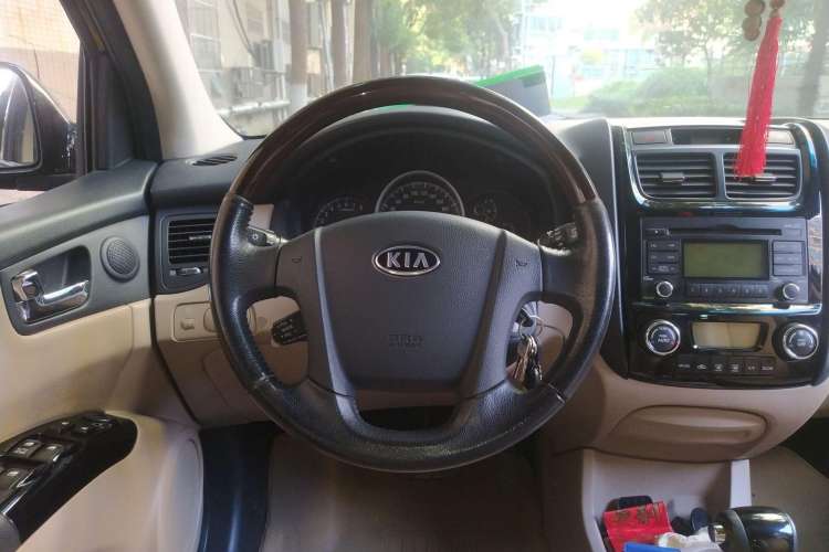 Used Kia Sportage 2009 2.0L Automatic Two-Wheel Drive GLS Steering Wheel