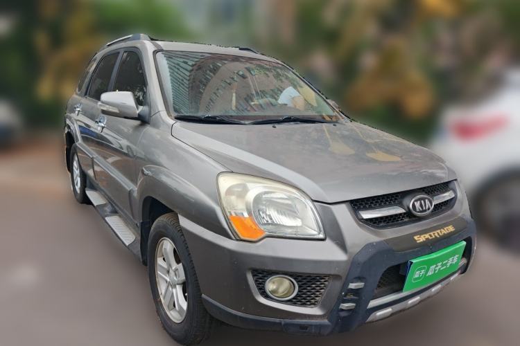 Used Kia Sportage 2009 2.0L Manual Two-Wheel-Drive GLS Front Right 45 Deg